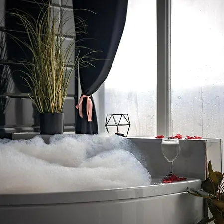 Modern Mountain House With Private Pool, Jacuzzi & Sauna - Trebevic